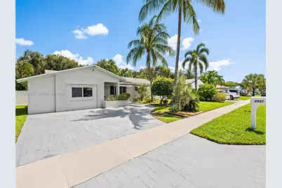2841 NW 69th Ct, Fort Lauderdale, FL 33309 - Photo 2