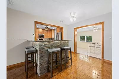 2841 NW 69th Ct, Fort Lauderdale, FL 33309 - Photo 6