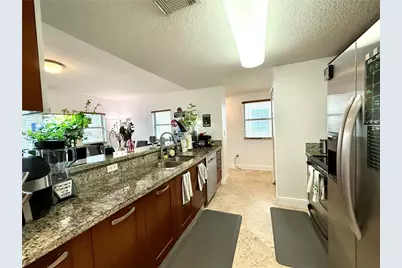 1033 SW 9th Ct #M-2, Miami, FL 33130 - Photo 4