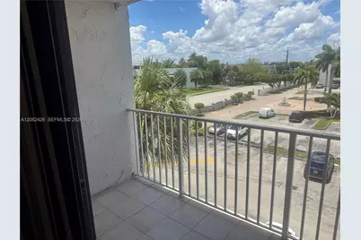 8075 NW 7th St #403, Miami, FL 33126 - Photo 12