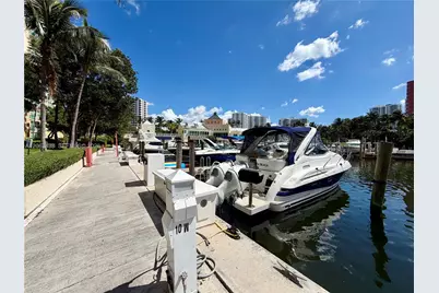 3330 NE 190th St #2711, Aventura, FL 33180 - Photo 58