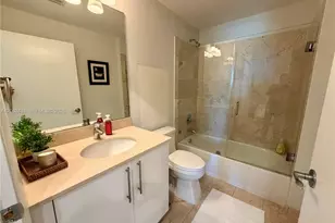 3330 NE 190th St, Aventura, FL 33180 - Photo 36