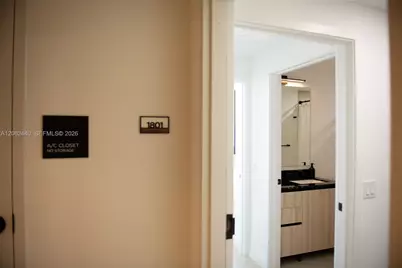 225 N Miami Ave #1801, Miami, FL 33128 - Photo 12