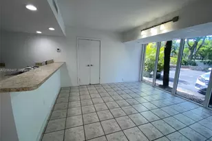 6414 E Miami Lakes Dr E, Miami Lakes, FL 33014 - Photo 4