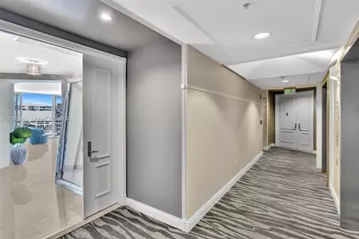 848 Brickell Key Dr #1805, Miami, FL 33131 - Photo 4