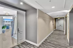 848 Brickell Key Dr, Miami, FL 33131 - Photo 4