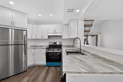 9429 Fontainebleau Blvd #201-33, Miami, FL 33172 - Photo 8