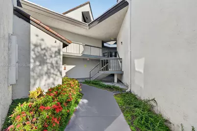 9429 Fontainebleau Blvd #201-33, Miami, FL 33172 - Photo 2