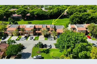 3957 Adra Ave #F-49, Doral, FL 33178 - Photo 4