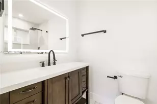2111 N 14th Ct, Hollywood, FL 33020 - Photo 22
