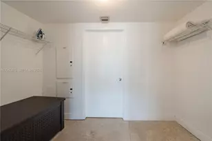 1750 N Bayshore Dr, Miami, FL 33132 - Photo 14