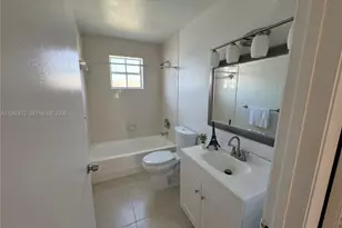 8630 SW 3rd St, Pembroke Pines, FL 33025 - Photo 22