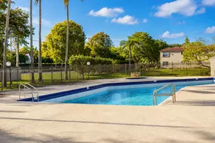 8630 SW 3rd St, Pembroke Pines, FL 33025 - Photo 38
