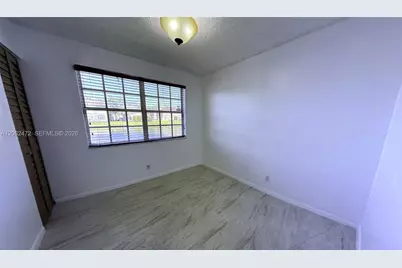 8630 SW 3rd St #101, Pembroke Pines, FL 33025 - Photo 20