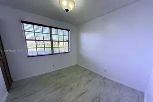 8630 SW 3rd St, Pembroke Pines, FL 33025 - Photo 20