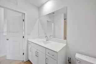 713 SE 15th Ave, Homestead, FL 33033 - Photo 16