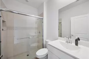 713 SE 15th Ave, Homestead, FL 33033 - Photo 8