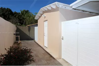 13797 SW 20th St, Miami, FL 33175 - Photo 4