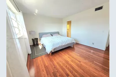 319 NE 14th Ave #702, Hallandale Beach, FL 33009 - Photo 26