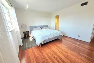 319 NE 14th Ave, Hallandale Beach, FL 33009 - Photo 26