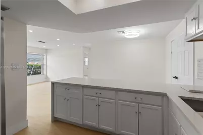 1000 NW 23rd Ter, Pompano Beach, FL 33069 - Photo 14