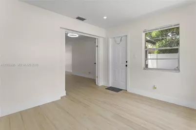 1000 NW 23rd Ter, Pompano Beach, FL 33069 - Photo 24