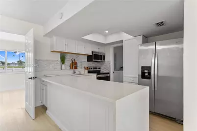 1000 NW 23rd Ter, Pompano Beach, FL 33069 - Photo 8