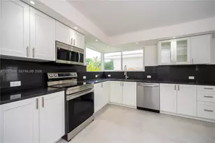 6640 SW 7th St, Pembroke Pines, FL 33023 - Photo 10