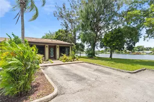 10398 Orange Ct, Pembroke Pines, FL 33026 - Photo 40