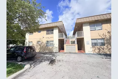 16118 NE 21st Ave #3, North Miami Beach, FL 33162 - Photo 2