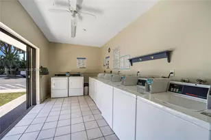 15391 S Dixie Hwy, Palmetto Bay, FL 33157 - Photo 12