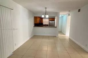 1502 Lake Crystal Dr, West Palm Beach, FL 33411 - Photo 2