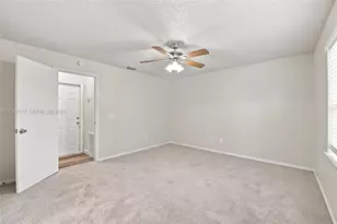 1617 SW Hampshire Ln, Port Saint Lucie, FL 34953 - Photo 20
