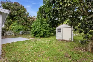 1617 SW Hampshire Ln, Port Saint Lucie, FL 34953 - Photo 24