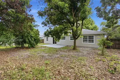 1617 SW Hampshire Ln, Port Saint Lucie, FL 34953 - Photo 26