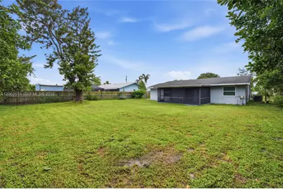 365 NW Curtis St, Port Saint Lucie, FL 34983 - Photo 34