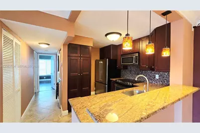 202 Foxtail Dr #G2, Greenacres, FL 33415 - Photo 4