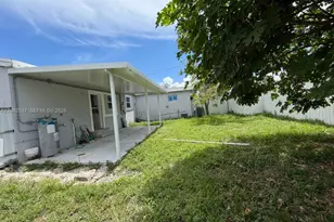 9016 NW 35th Ct, Miami, FL 33147 - Photo 10