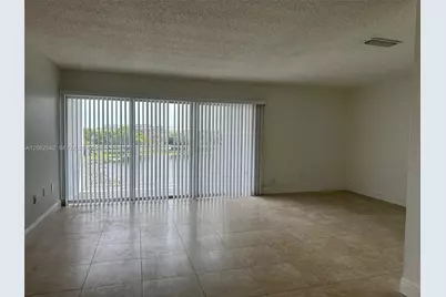9359 Fontainebleau Blvd #F417, Miami, FL 33172 - Photo 2