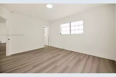 7710 NW 6th Ct, Pembroke Pines, FL 33024 - Photo 12