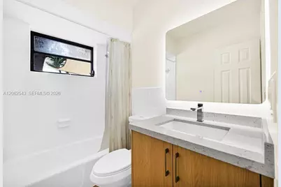 7710 NW 6th Ct, Pembroke Pines, FL 33024 - Photo 8