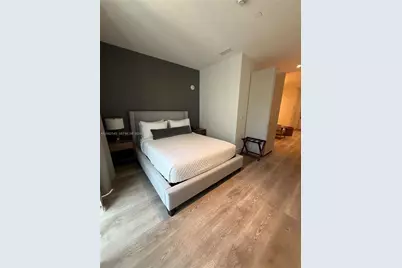 229 SW 9th St #507, Miami, FL 33130 - Photo 4