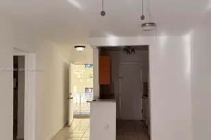 2441 NW 13th St, Miami, FL 33125 - Photo 10