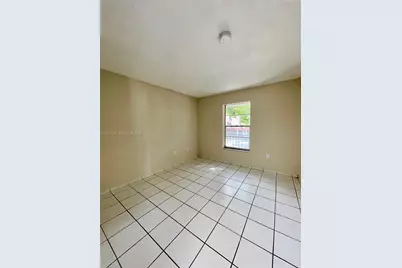 5625 W 20th Ave #215, Hialeah, FL 33012 - Photo 18