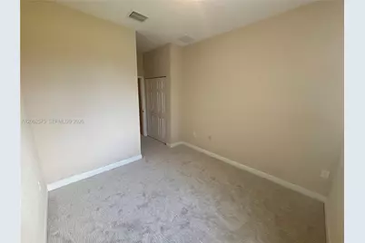 1015 NE 208th St, Miami, FL 33179 - Photo 18