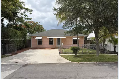723 Valley Forge Rd, West Palm Beach, FL 33405 - Photo 1