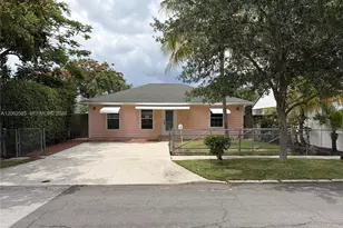 723 Valley Forge Rd, West Palm Beach, FL 33405 - Photo 1