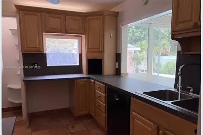 723 Valley Forge Rd, West Palm Beach, FL 33405 - Photo 16