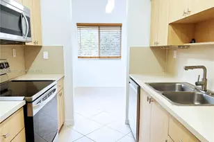 7085 Nova Dr, Davie, FL 33317 - Photo 8