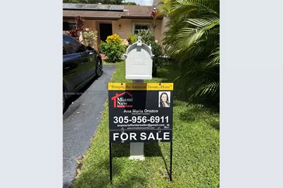 11515 SW 122nd Ct, Miami, FL 33186 - Photo 4